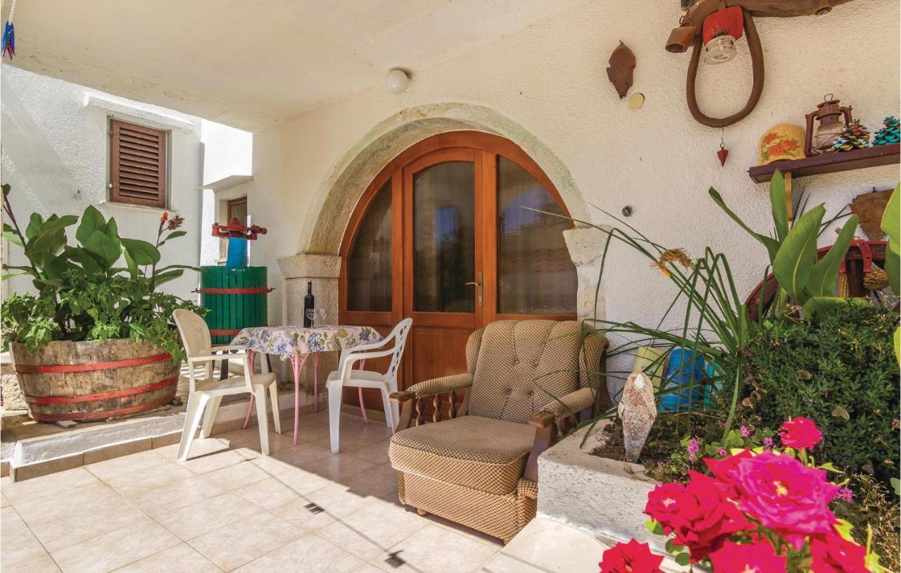 Pet Friendly Apartment In Porec With Wifi Eksteriør billede