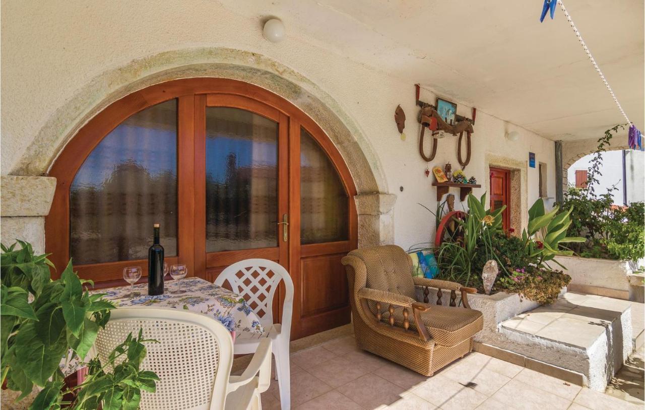 Pet Friendly Apartment In Porec With Wifi Eksteriør billede