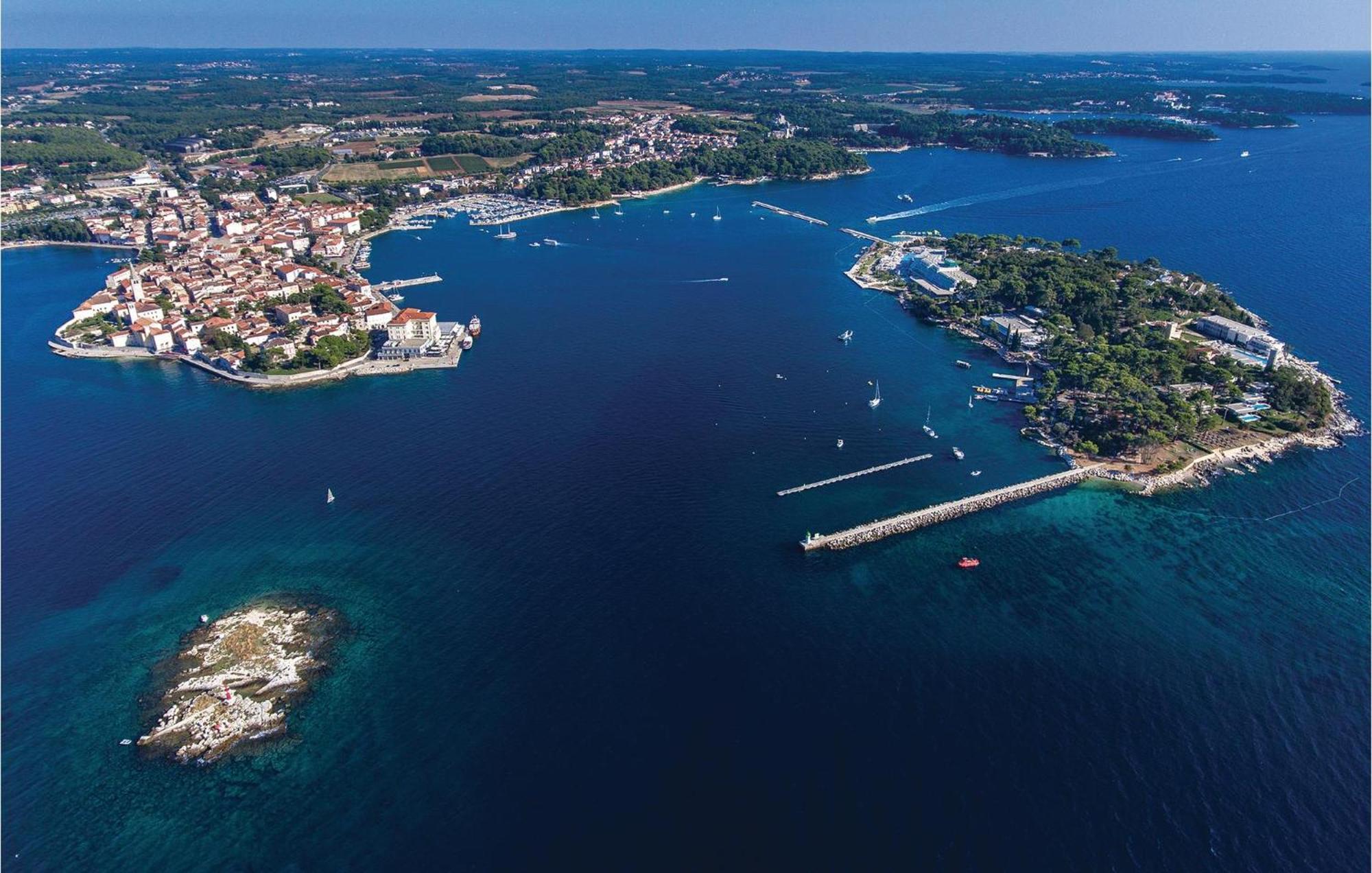 Pet Friendly Apartment In Porec With Wifi Eksteriør billede