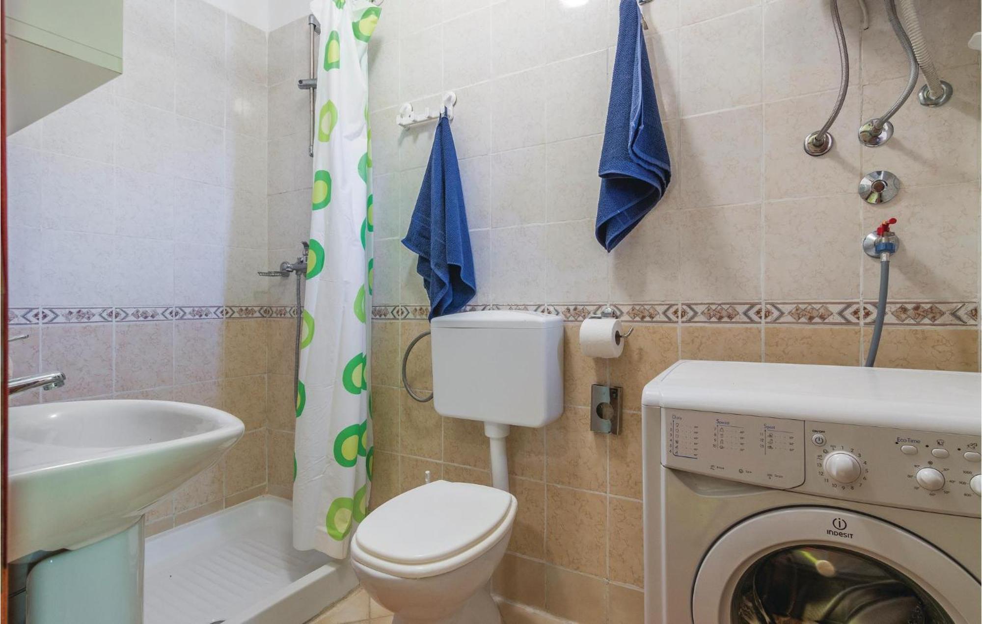 Pet Friendly Apartment In Porec With Wifi Eksteriør billede