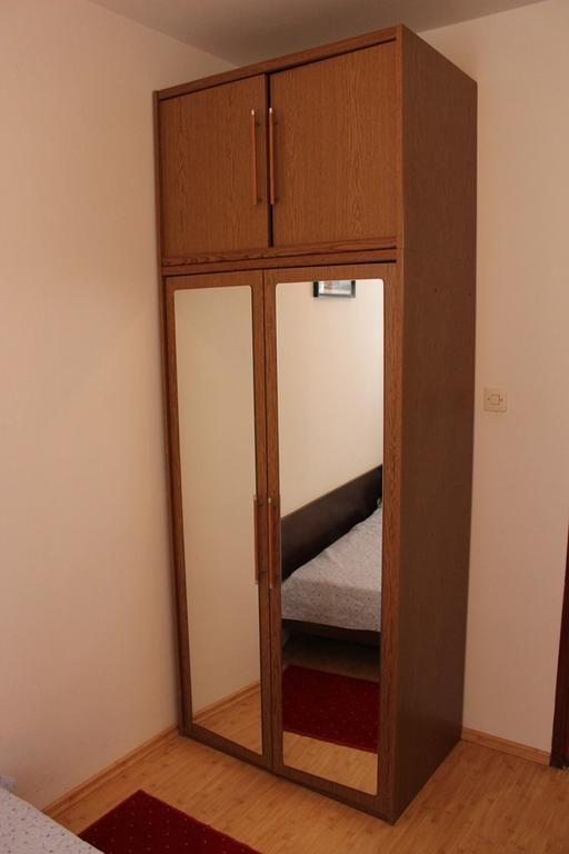 Pet Friendly Apartment In Porec With Wifi Værelse billede