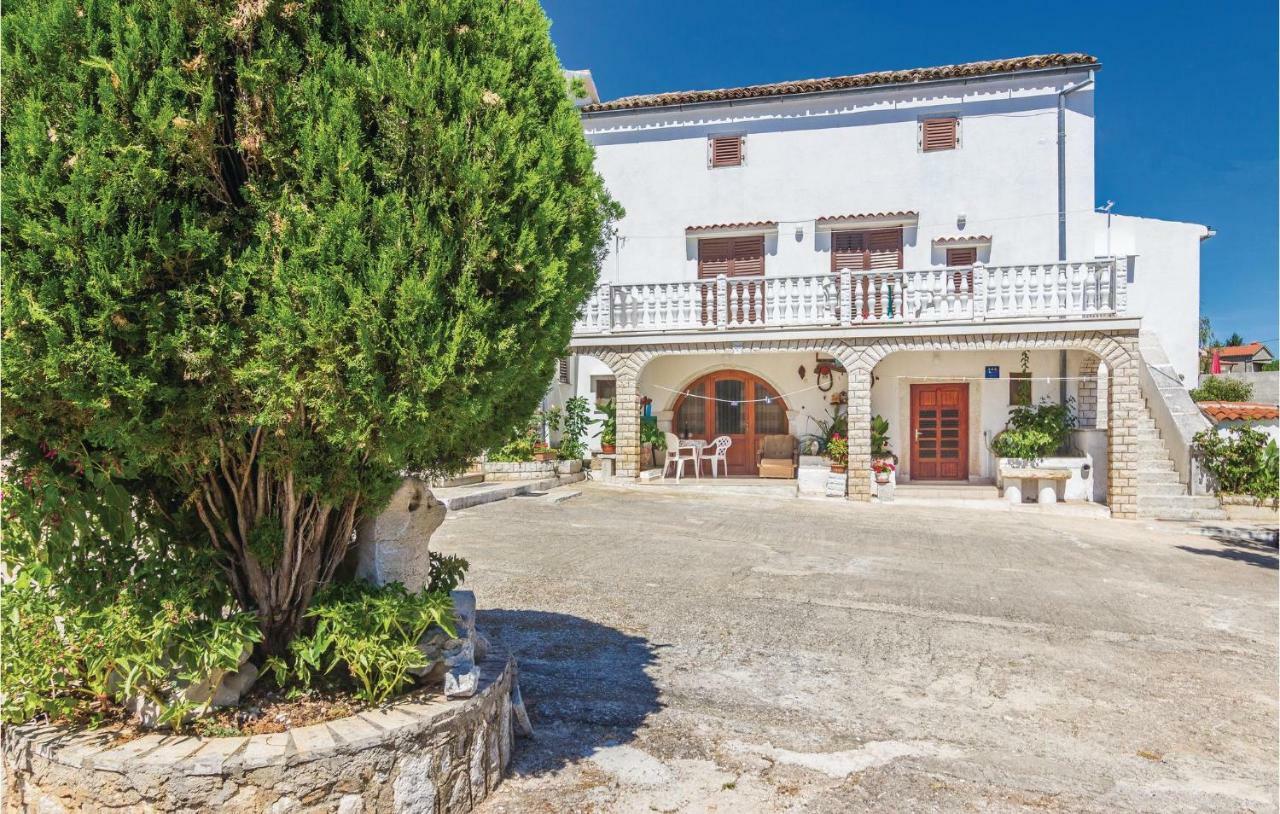 Pet Friendly Apartment In Porec With Wifi Eksteriør billede